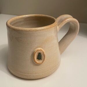 Black Oak Magnolia small evergreen tree mug